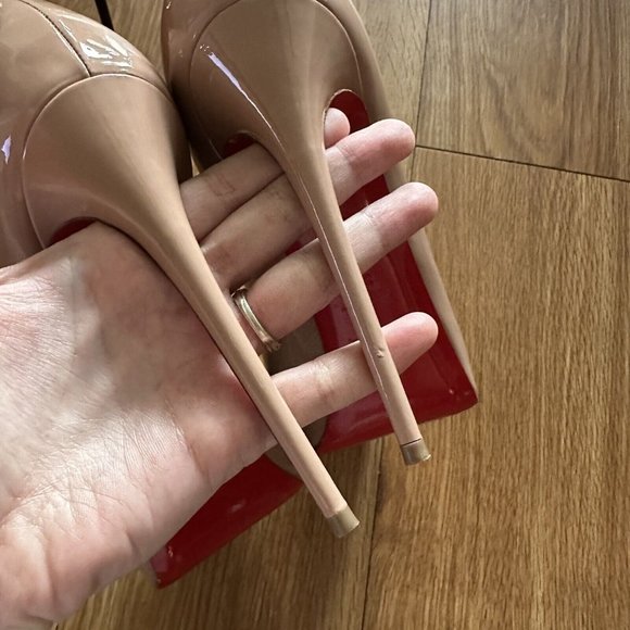❤️SOLD❤️Christian Louboutin Heels - Picture 11 of 13